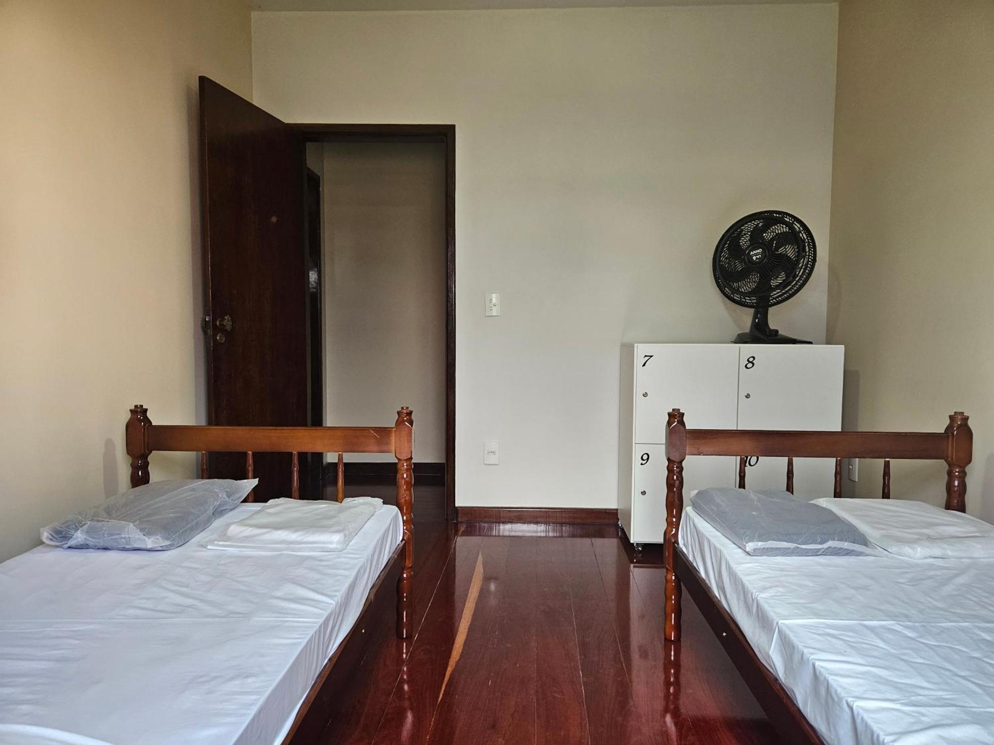 Caxu Hostel กาโชเอรู จิ อีตาเปมิริง ภายนอก รูปภาพ